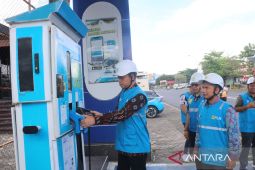 Simak di sini! Perbedaan SPKLU dan SPLU: Fungsi dan cara penggunaannya