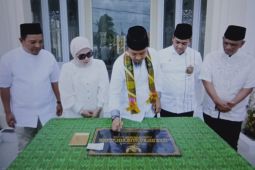 Gubernur Sulsel mengajak masyarakat memakmurkan masjid