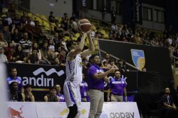 Prawira Harum Bandung bangkit tumbangkan Hangtuah Jakarta 82-69