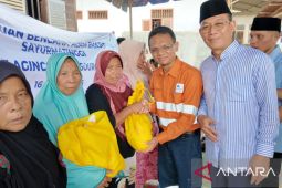 Agincourt Resources salurkan bantuan Rp987 juta untuk korban banjir Tapsel - Padangsidimpuan