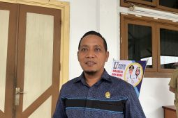 Ketua DPRD Ambon minta Dishub tegas tertibkan parkir liar jelang Idul Fitri