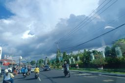 BMKG perkirakan tiga hari ke depan  Sulut berpotensi cuaca ekstrem