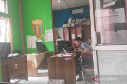 Dikbud Mukomuko bagikan 598 SK tenaga honorer
