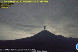 Gunung Semeru kembali erupsi dengan letusan setinggi 1.000 meter