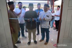 Bupati Anwar Sadat resmikan Kantor Sekretariat KONI Tanjab Barat