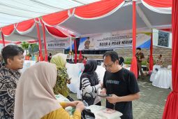 Kejari Bojonegoro gelar pasar murah untuk tekan harga bahan pokok