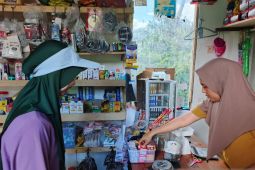 Berawal warung kecil - kecilan dengan KUR BRI beromset jutaan per hari