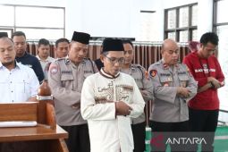 Polres Belitung gelar shalat gaib untuk polisi gugur di Lampung
