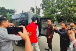 Kejari Kota Gorontalo tahan tersangka dugaan korupsi Rp29 miliar