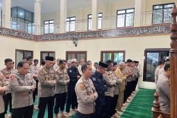 Polda Malut shalat ghaib atas gugurnya personel Polri di Way  Kanan