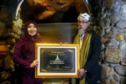 Semester pertama jadi anggota DPD RI, Lia Istifhama kembali raih award