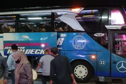 Pemudik dari terminal Bus Banda Aceh masih stabil
