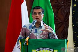 Menaker Yassierli beri kuliah umum Ilmu Ergonomi kepada mahasiswa Unand