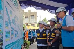 Lawatan ke Banjarmasin, Menteri Bahlil pastikan listrik PLN aman layani Idul Fitri
