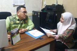 Dinsos Palembang  berikan kursi roda ke ratusan penyandang disabilitas