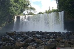 Riam Merasap: berwisata, berpetualang, serta menjaga lingkungan