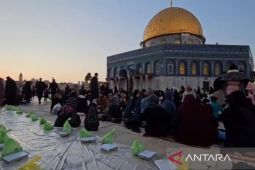 Baznas RI menyalurkan hidangan berbuka puasa untuk 1.150 warga Palestina