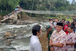 Bupati Bogor resmikan jembatan gantung bantuan Eiger di Megamendung-Cisarua