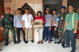 Perempuan ditangkap di Bandara Sentani bawa 141 paket ganja