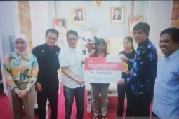 Kemensos serahkan santunan kepada ahli waris korban KKB Papua asal Luwu Timur