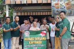 PT AAL 1 berikan santunan bagi warga Desa Halong