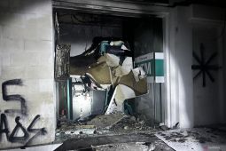 Diskar PB Kota Bandung menuntaskan penanganan kebakaran Hana Bank