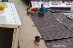 Pemkot pastikan distribusi bantuan dirasakan korban banjir di Manado