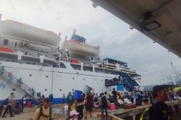 Hingga hari ini pemudik di Pelabuhan Bima sebanyak 3.659 orang