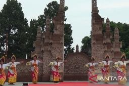 STAHN Mpu Kuturan pentaskan seni meriahkan dies natalis