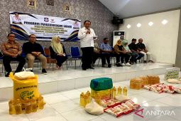 Pemprov Gorontalo salurkan bantuan untuk 300 pelaku UMKM