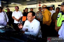 Gubernur pantau arus mudik lebaran di Pelabuhan Gorontalo