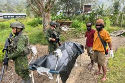 TNI dukung pemulihan situasi usai serangan OPM terhadap nakes dan pendidik di Distrik Anggruk