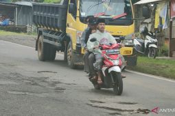 Perbaikan Jalan Rusak di Cianjur Dikebut Sebelum Musim Mudik