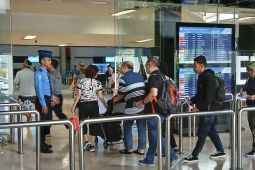 Penumpang arus mudik lebaran di Bandara Soetta terus meningkat