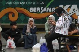 Arus mudik di stasiun Malang
