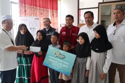 Pelindo Regional 2 Banten salurkan santunan pada anak yatim
