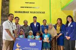 BRI group salurkan bantuan seribuan paket sembako untuk warga Kota Malang
