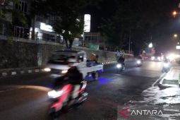 Pemudik bersepeda motor mulai melintasi Cianjur pada H-7 Lebaran