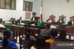 Oknum polisi di Maluku bersama isteri divonis bersalah karena penipuan casis