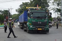 Pembatasan operasional kendaraan barang
