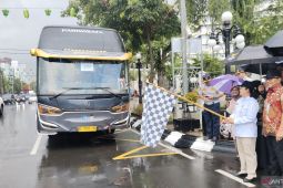 Semarang berangkatkan tujuh bus mudik gratis