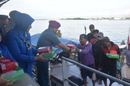 Danlantamal VI sosialisasikan keselamatan berlayar kepada nelayan