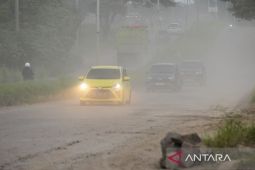 Akses jalur mudik menuju Pelabuhan Ciwandan terdampak debu