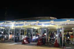 Pemudik dengan sepeda motor mulai lintasi Pelabuhan Ciwandan