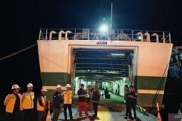 KM Salvia berangkatkan 200 pemudik dari Belitung menuju Jakarta