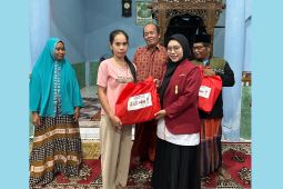 IMM Kalteng bagikan 61 paket sembako pada warga desa di dua kabupaten