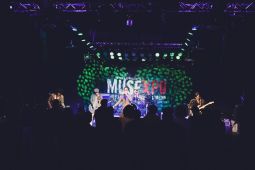 Grup musik D'MASIF tampil di Los Angeles