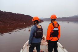 Basarnas bantu pencarian korban tertimbun longsor di PT IMIP