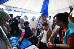Kapolri tinjau kesiapan layanan pemudik di rest area KM 57 Tol Japek
