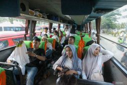 Penyebab kaki bengkak selama perjalanan mudik serta cara mencegahnya